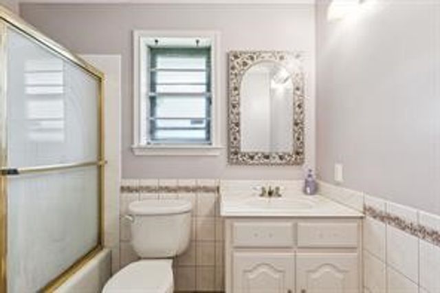 1702 Paisley Drive, Arlington, TX 76015