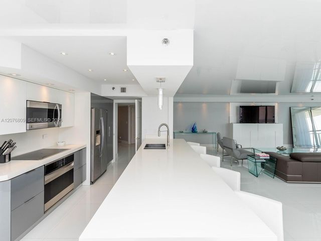 16485 Collins Avenue 1131, Sunny Isles Beach, FL 33160