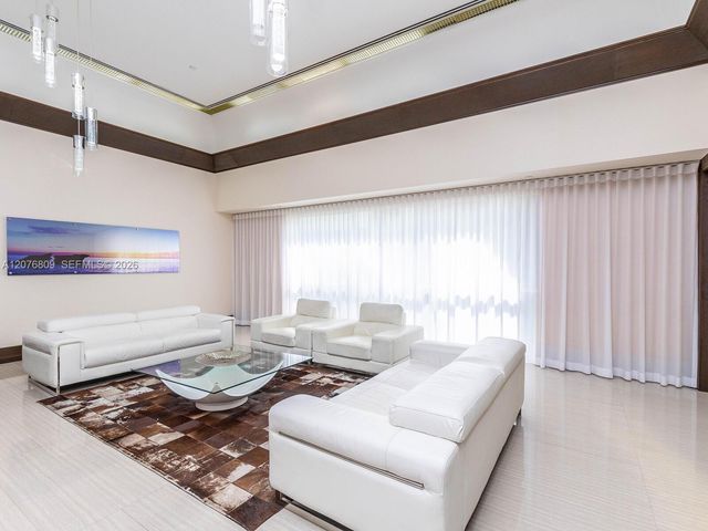 16485 Collins Avenue 1131, Sunny Isles Beach, FL 33160