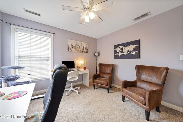 329 Links Dr, Simpsonville, KY 40067