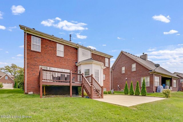 329 Links Dr, Simpsonville, KY 40067