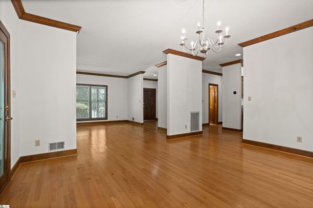 109 Indian Creek Road, Spartanburg, SC 29302