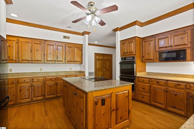 109 Indian Creek Road, Spartanburg, SC 29302