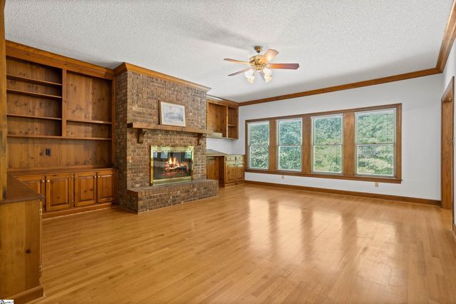 109 Indian Creek Road, Spartanburg, SC 29302