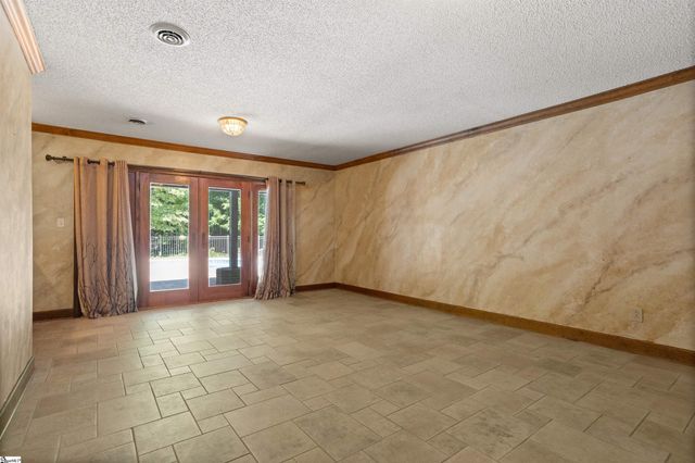 109 Indian Creek Road, Spartanburg, SC 29302