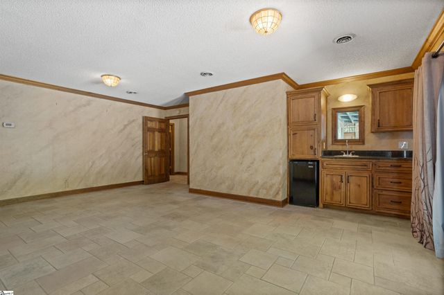 109 Indian Creek Road, Spartanburg, SC 29302