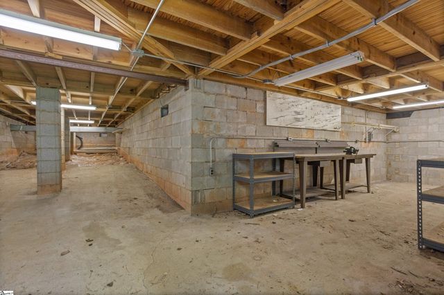 109 Indian Creek Road, Spartanburg, SC 29302