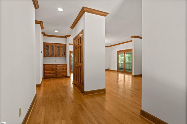 109 Indian Creek Road, Spartanburg, SC 29302