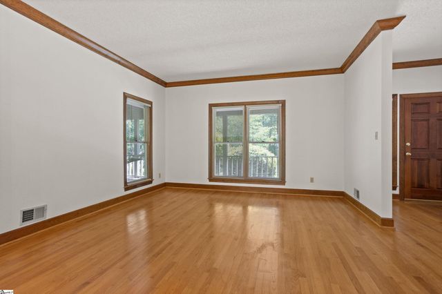 109 Indian Creek Road, Spartanburg, SC 29302