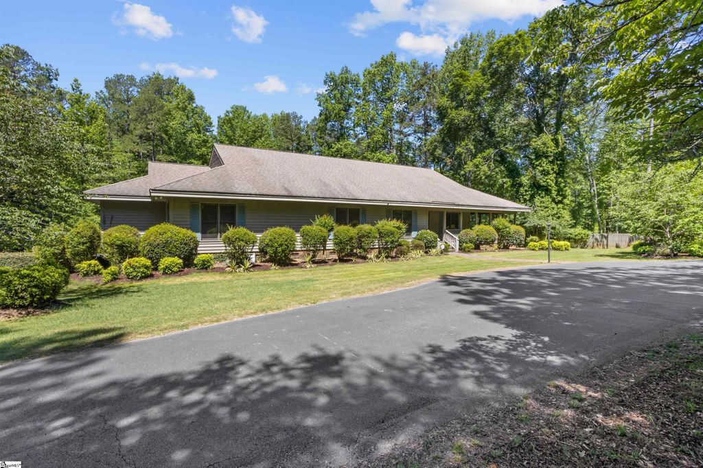 109 Indian Creek Road, Spartanburg, SC 29302