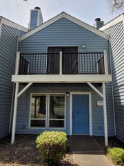 5941 Main Ave #E, Orangevale, CA 95662