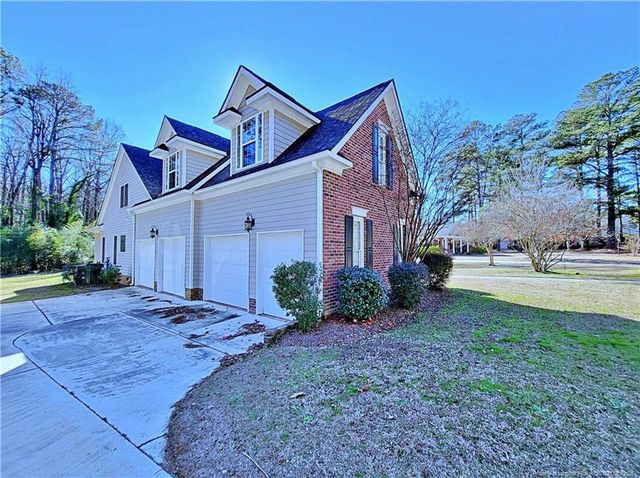 2519 S Edgewater Drive, Fayetteville, NC 28303