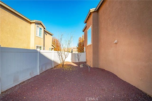39299 Gainsborough, Palmdale, CA 93551