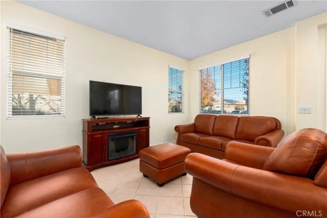 39299 Gainsborough, Palmdale, CA 93551