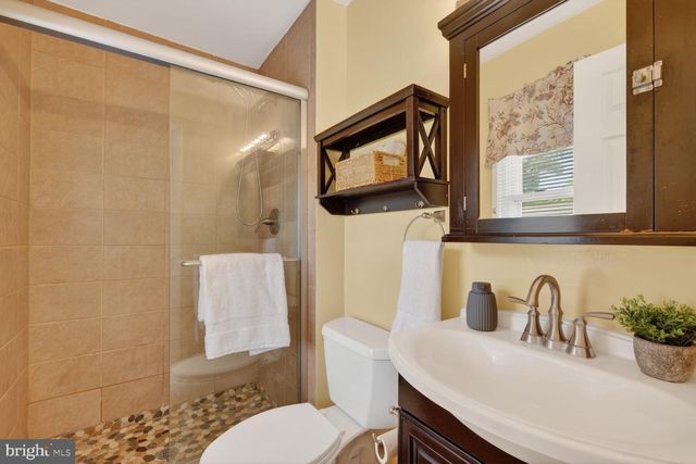6505 ORLAND ST, Falls Church, VA 22043