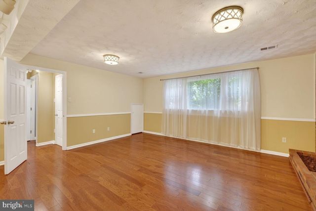 6505 ORLAND ST, Falls Church, VA 22043