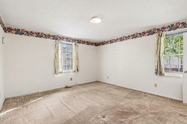 912 S Walnut Drive, Smithfield, NC 27577