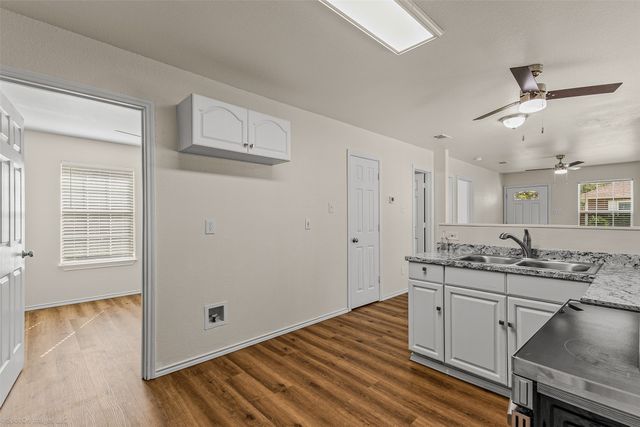 618 Pine Street, Bonham, TX 75418