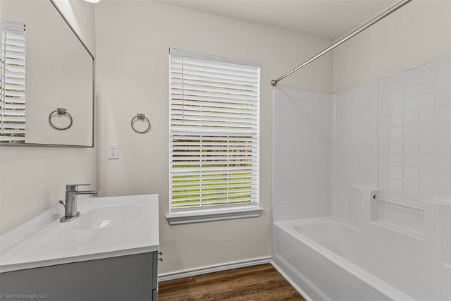 618 Pine Street, Bonham, TX 75418