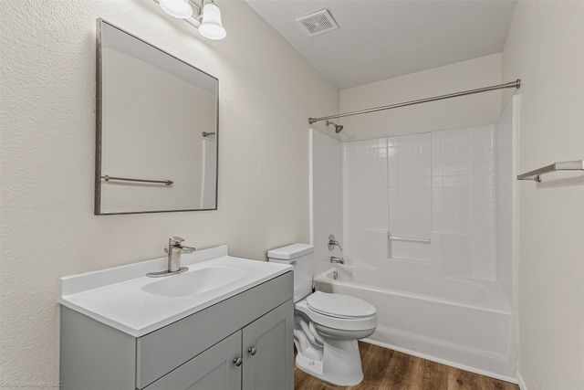 618 Pine Street, Bonham, TX 75418