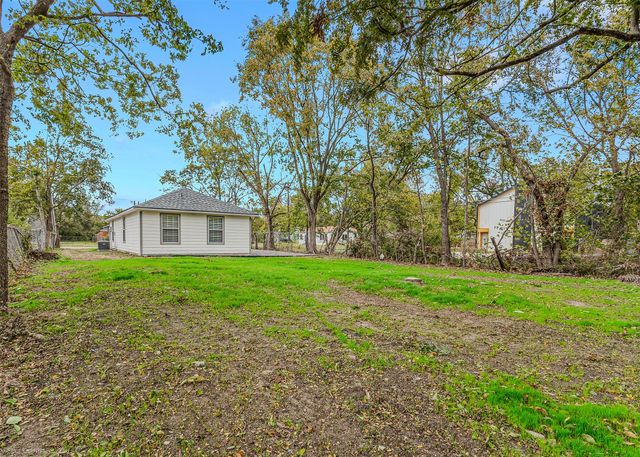 618 Pine Street, Bonham, TX 75418