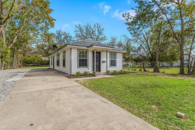 618 Pine Street, Bonham, TX 75418
