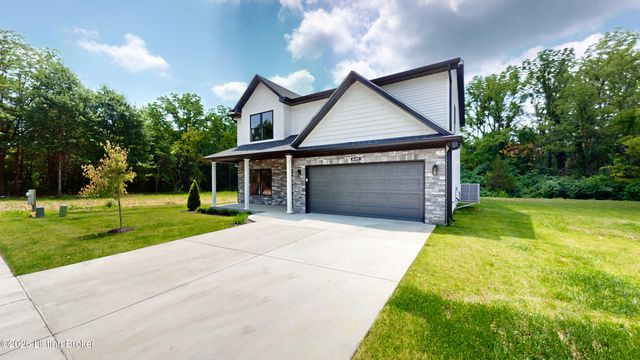 8205 Roseborough Rd, Louisville, KY 40228