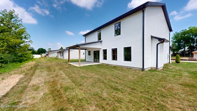 8205 Roseborough Rd, Louisville, KY 40228