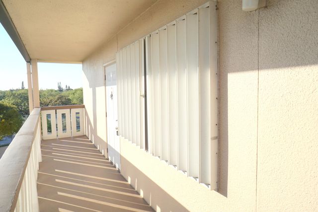 401 Southampton A 401, West Palm Beach, FL 33417