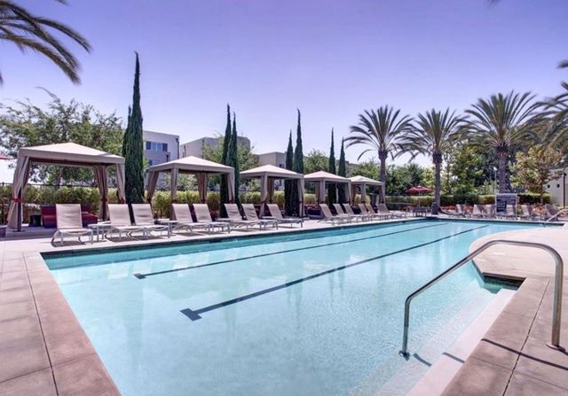 5429 Strand 103, Hawthorne, CA 90250