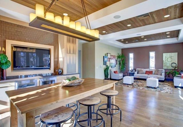 5429 Strand 103, Hawthorne, CA 90250