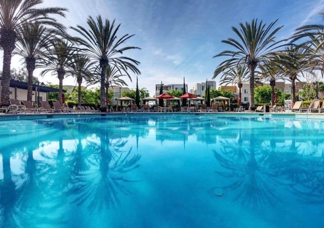 5429 Strand 103, Hawthorne, CA 90250