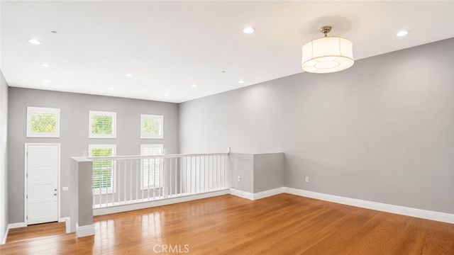 5429 Strand 103, Hawthorne, CA 90250