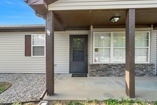 19034 Royal Drive, Warrenton, MO 63383