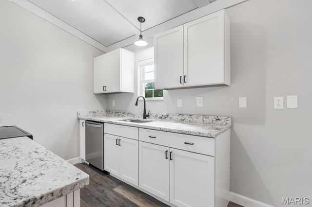 19034 Royal Drive, Warrenton, MO 63383