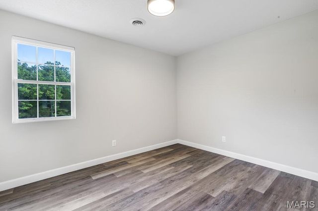 19034 Royal Drive, Warrenton, MO 63383
