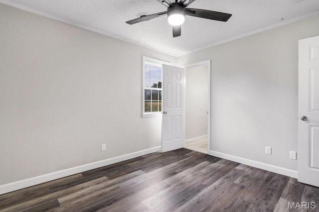 19034 Royal Drive, Warrenton, MO 63383