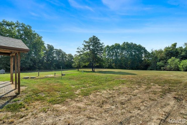 19034 Royal Drive, Warrenton, MO 63383