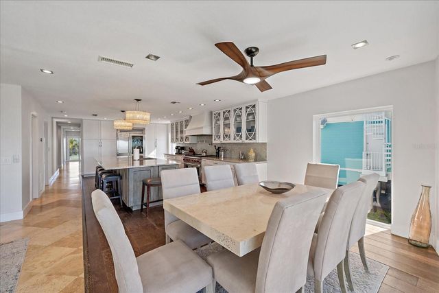 412 S CASEY KEY ROAD, Nokomis, FL 34275