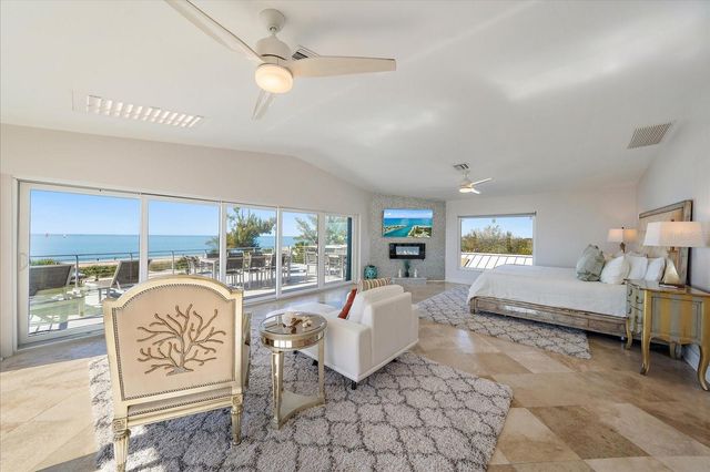 412 S CASEY KEY ROAD, Nokomis, FL 34275