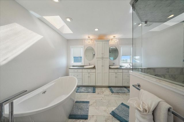 412 S CASEY KEY ROAD, Nokomis, FL 34275