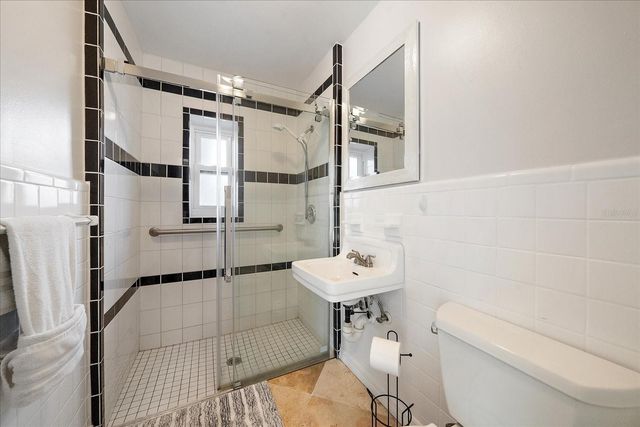 412 S CASEY KEY ROAD, Nokomis, FL 34275