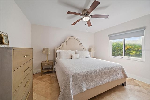 412 S CASEY KEY ROAD, Nokomis, FL 34275