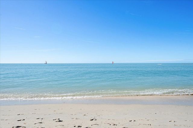 412 S CASEY KEY ROAD, Nokomis, FL 34275