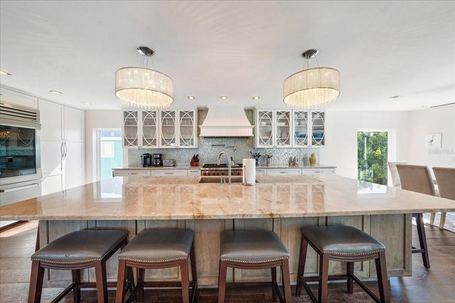 412 S CASEY KEY ROAD, Nokomis, FL 34275