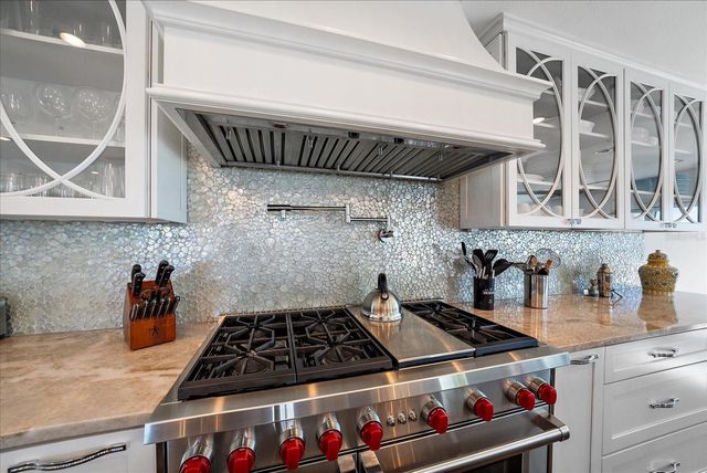 412 S CASEY KEY ROAD, Nokomis, FL 34275