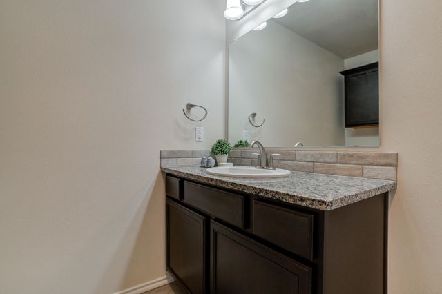 13615 Avenue W, Lubbock, TX 79423