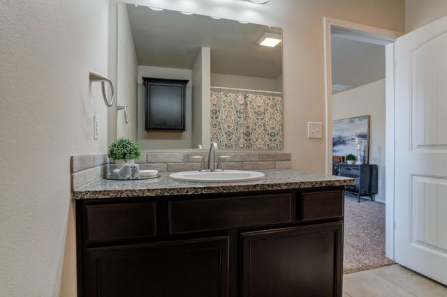 13615 Avenue W, Lubbock, TX 79423