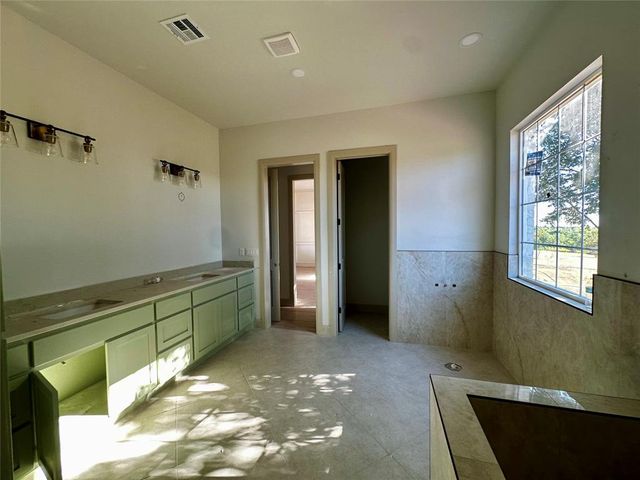 18436 Boardwalk Crossing, Norman, OK 73072