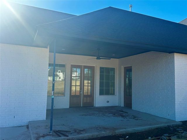 18436 Boardwalk Crossing, Norman, OK 73072